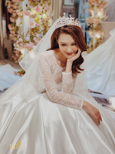 FAIRYTALE BRIDAL RA MẮT MẪU VÁY CƯỚI SANG TRỌNG VÀ THANH LỊCH MADEMOISELLE