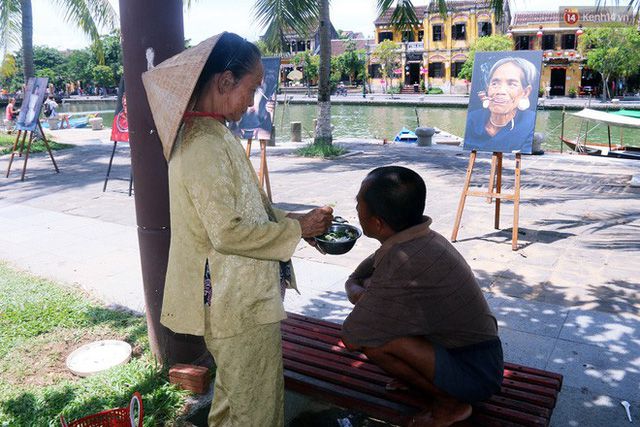 Người mẹ 60 năm chạy theo đút cơm cho con - 5